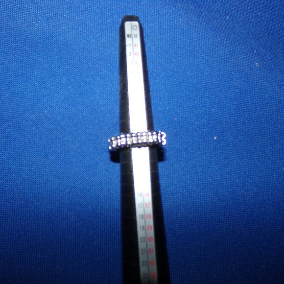 Vintage Elastic Stretch Band Silver Tone & Blue/Green Glass Stone Gem Ring - Picture 6 of 8